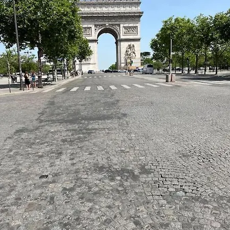 Amazing 1 Bedroom, 30sec From Arc De Triomphe Parigi