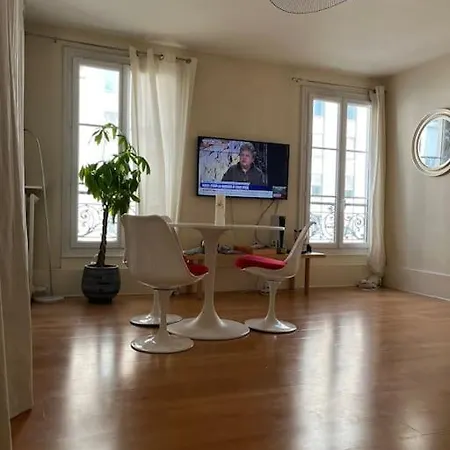 Amazing 1 Bedroom, 30sec From Arc De Triomphe Appartamento