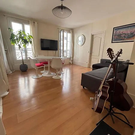 Amazing 1 Bedroom, 30sec From Arc De Triomphe Parigi